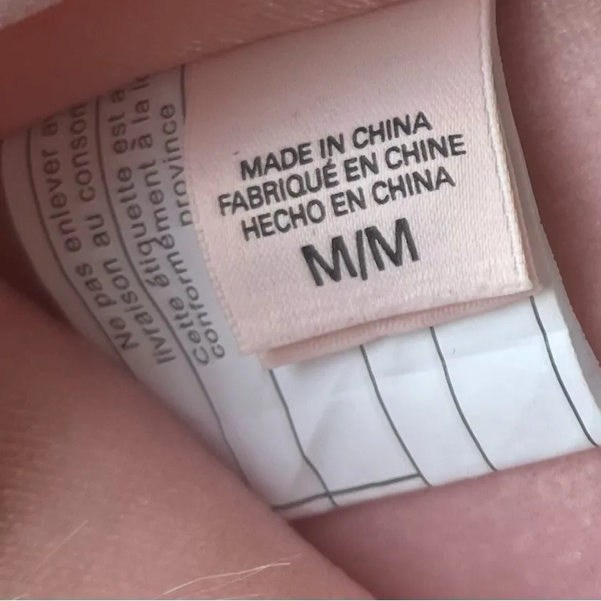 Victoria’s Secret pink slippers - Image 7