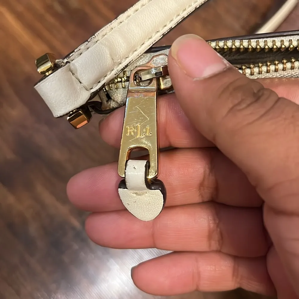 Lauren Ralph Lauren Lauderdale Tasmine Crossbody Bag Gold - Image 5