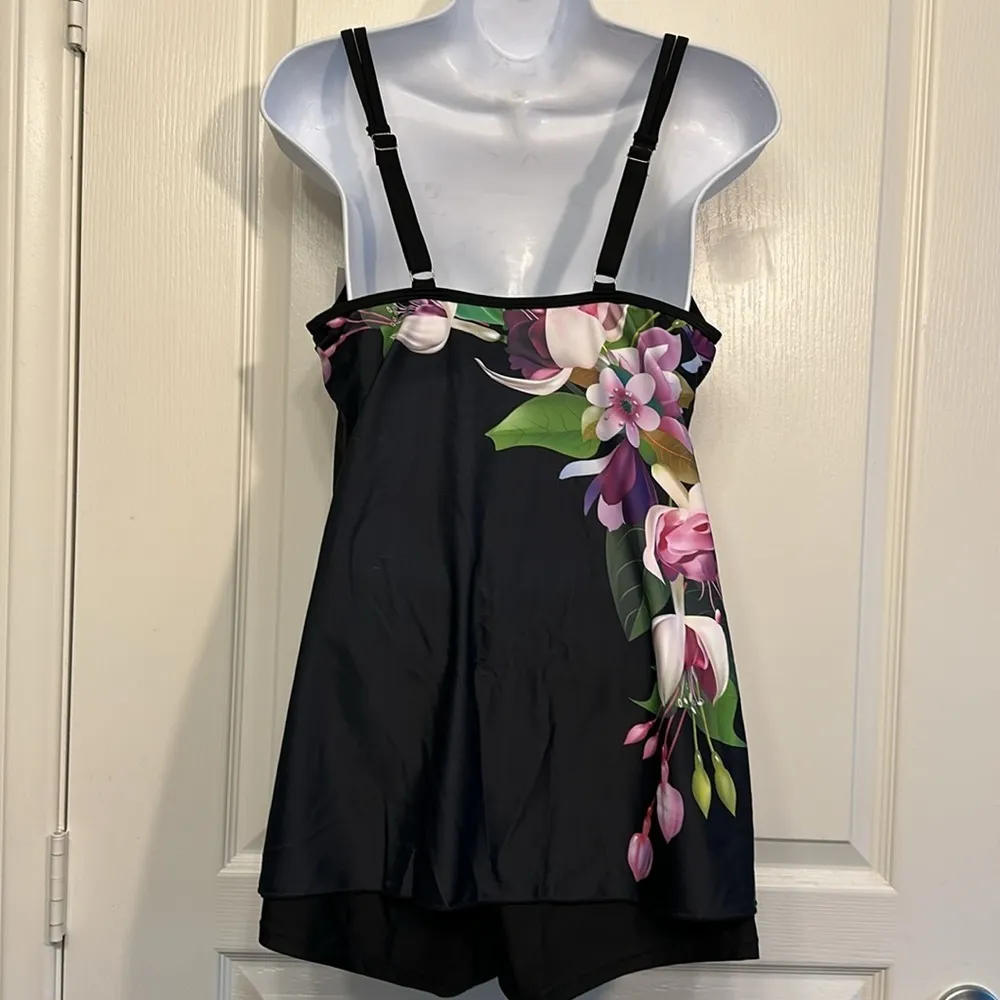 Women's Black Swimsuit Tank Top & Boy Shorts Floral Orchid Size Med NWT #7121 - Image 7