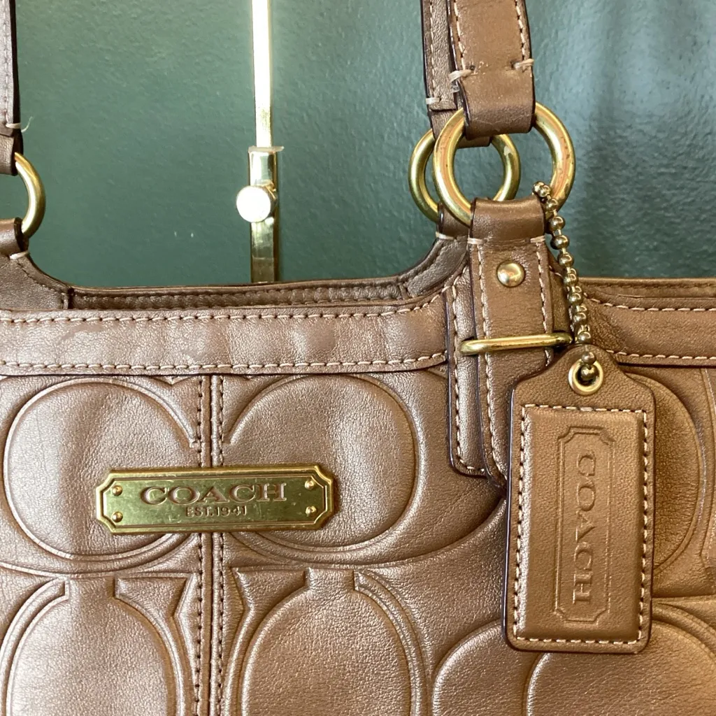 Coach Gallery Embossed leather tote - Image 5