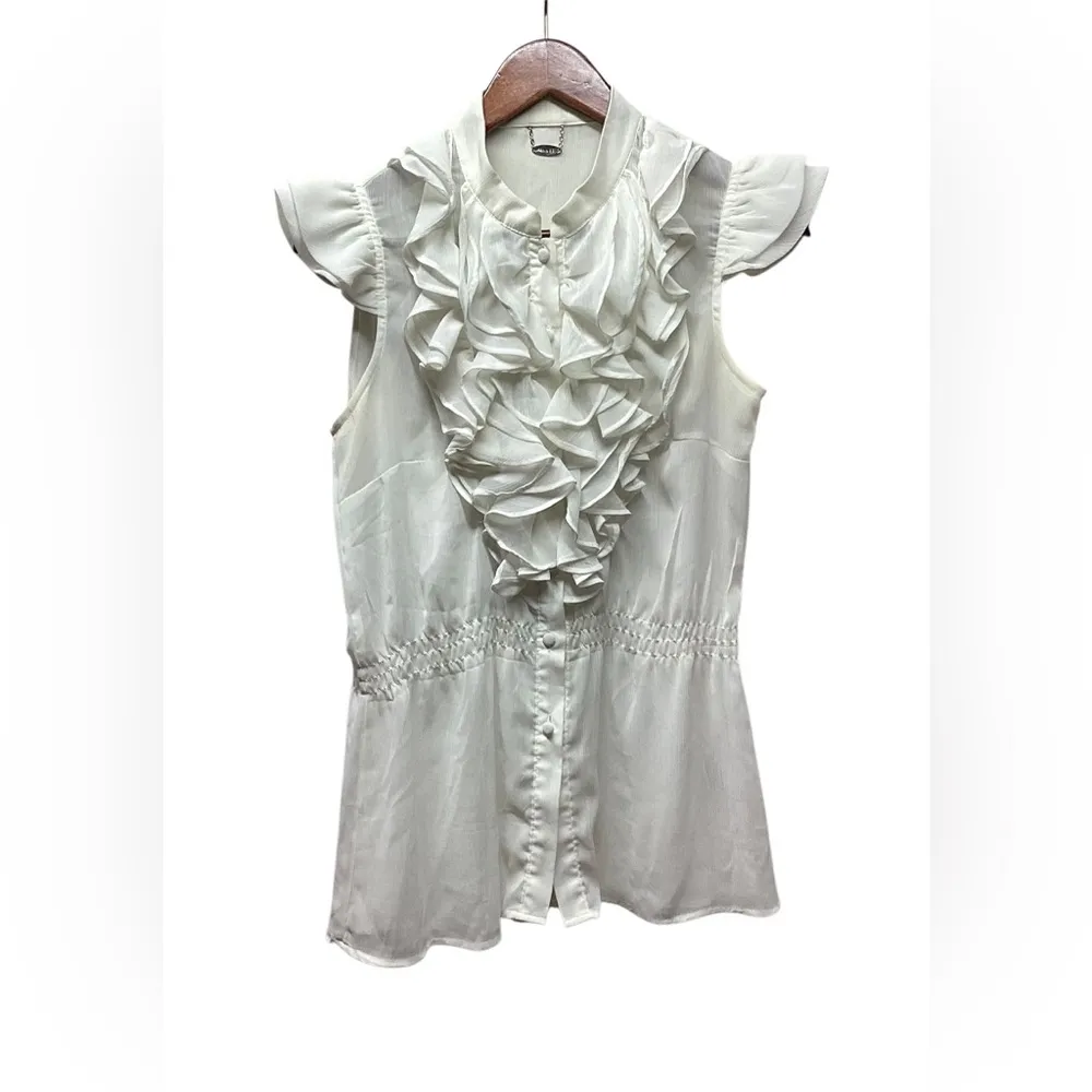 Ali & Kris ruffle blouse. Ivory in color. Size Medium - Image 6