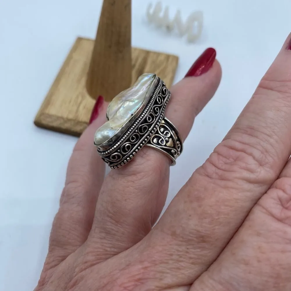 Vintage Bali Style Baroque Pearl Sterling Silver Ring Size 7 White - Image 7