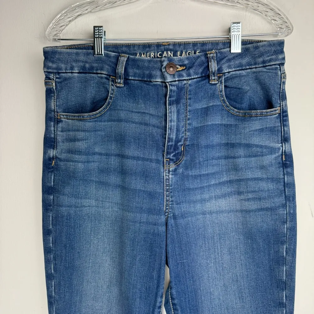 American Eagle Curvy High Rise Jeggings Sz 12 SHORT Medium Wash Stretch Denim - Image 5