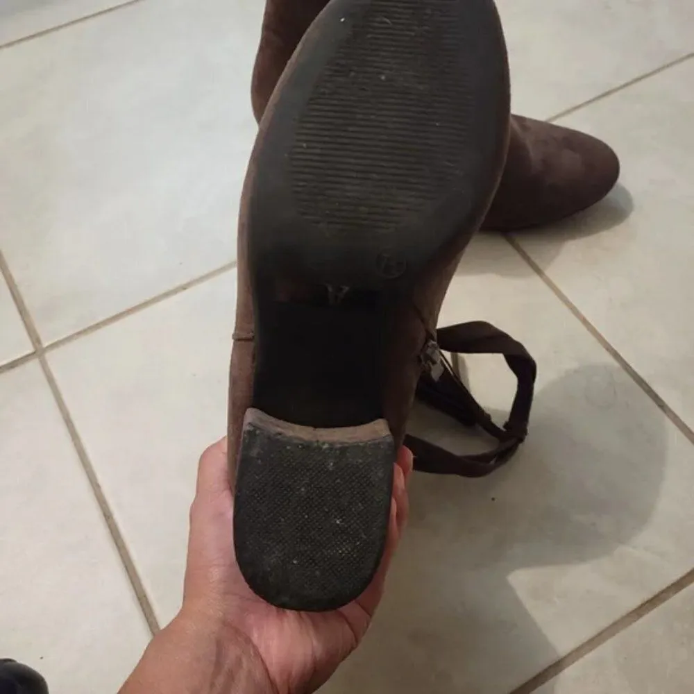 Refresh Brown Suede Booties 7.5 - Image 6