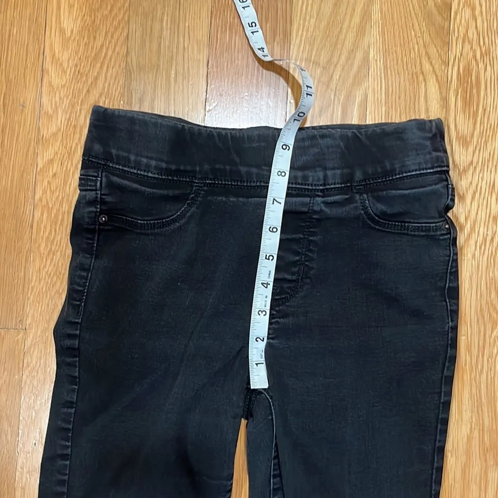 OLD navy women black pull on rockstar jegging jeans size 4. - Image 4