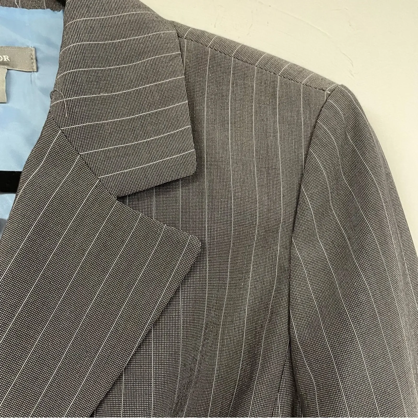 Ann Taylor Grey Pinstripe Women Blazer Jacket 4 Button Down Dark Academia Preppy - Image 3