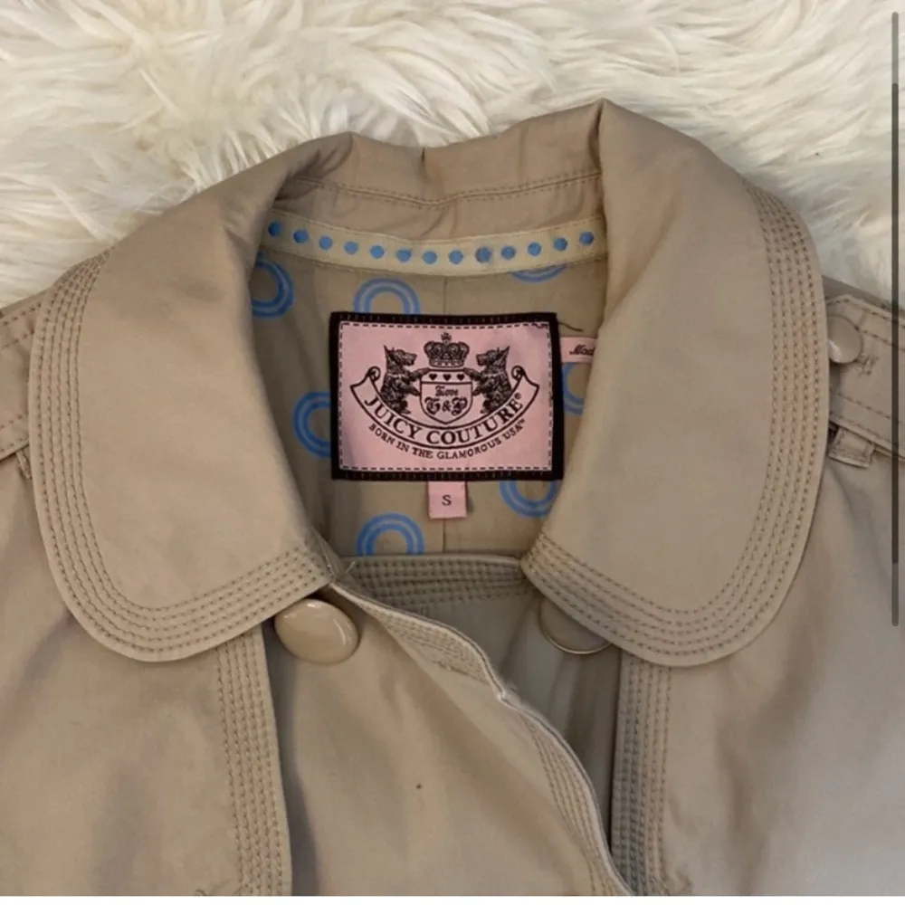 Juicy Couture Rain Coat Small - Image 2