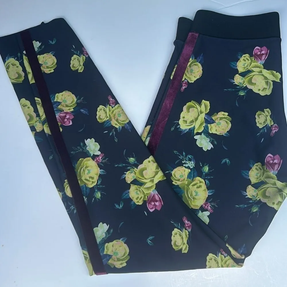 NWOT Ultracor x SoulCycle Navy Floral Velvet Racing Stripe Leggings Sz M - Image 4
