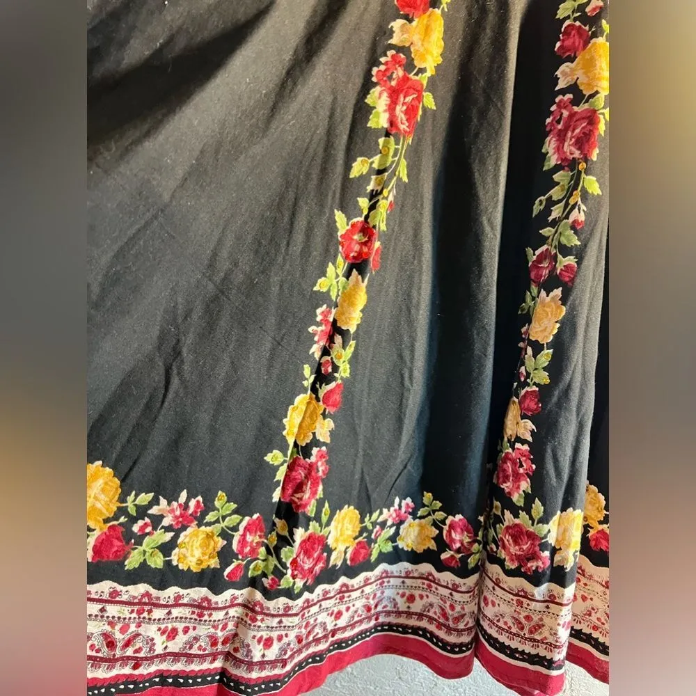 Gorgeous Skirt -Refuge Charlotte Russe, cotton w  small sequin detail on florals - Image 3