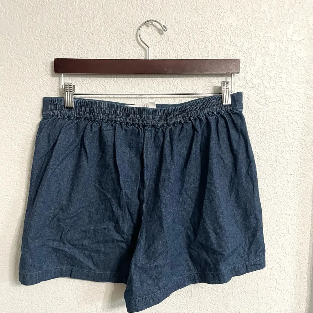 NWT J Crew Mercantile Womens Shorts Blue Chambray Pull On Pockets Size Medium - Image 2