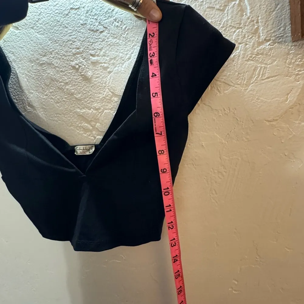 FREE PEOPLE BLACK SEXY CROP TOP XS EUC LIKE NEW - Image 7