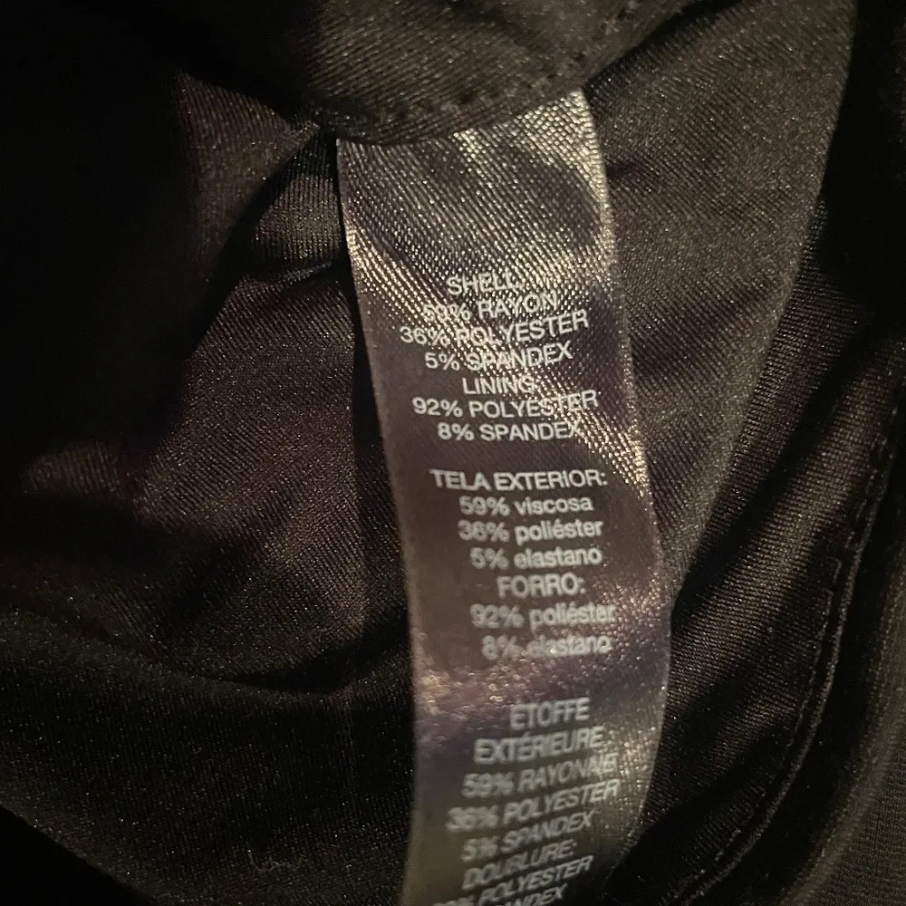 White House Black Market Black Top - Image 5