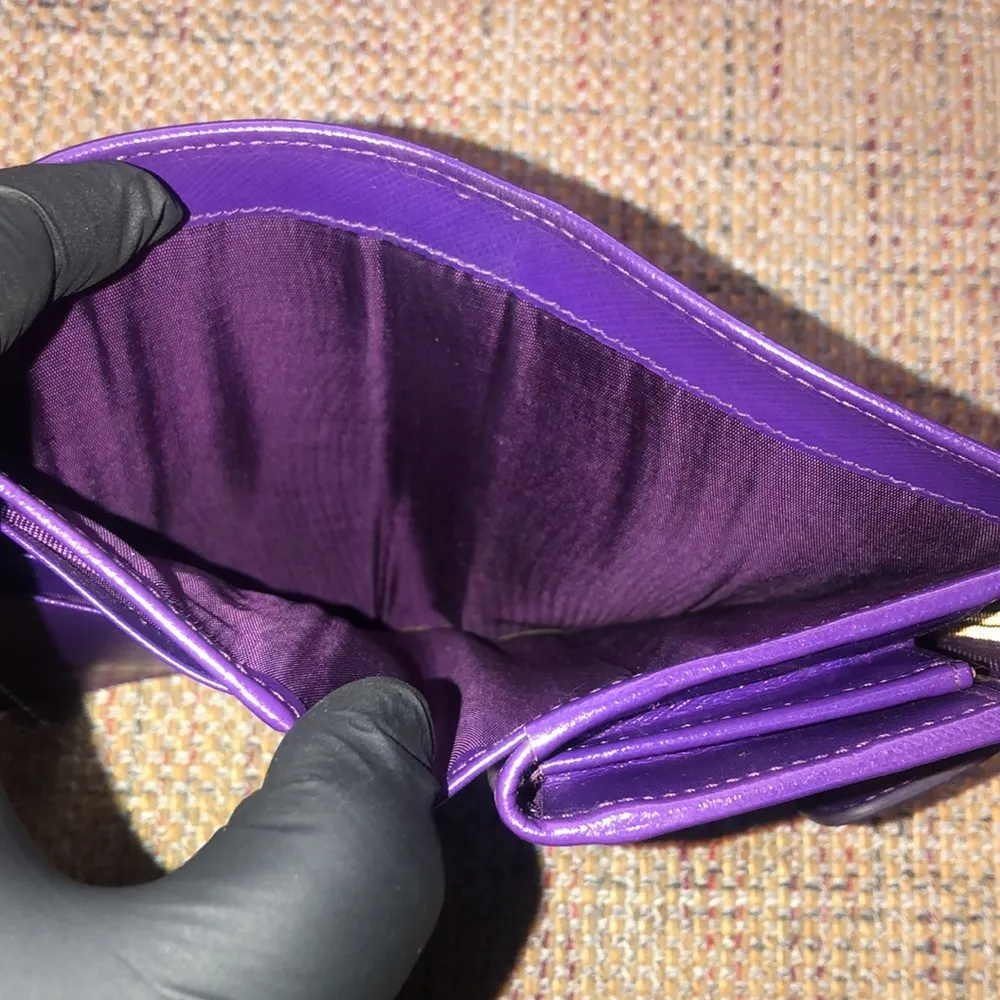 SALVATORE FERRAGAMO Gancini Purple Leather Bifold Full Zip Coin Section Wallet - Image 8