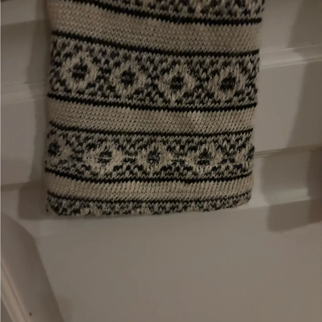 Cameo‎ Sweater cowl neck.  Size medium. Knit. - Image 4