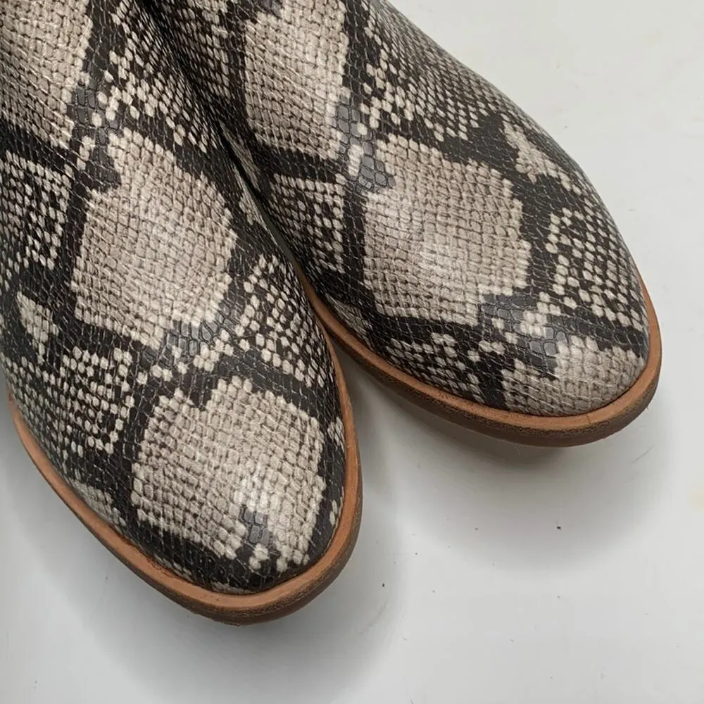 Dolce Vita Women's Tavin Faux Snakeskin Zip Booties Ankle Boots S - Image 3