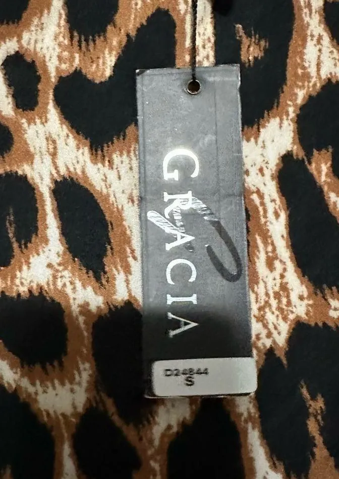 Gracia Leopard Print Dress. Gracia animal print dress, Cinched sides, Fit & Flar - Image 7