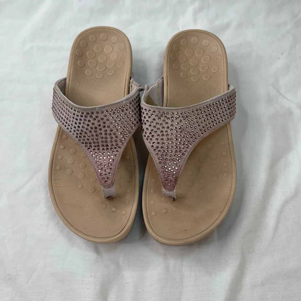 Vionic Naples Rhinestone Studded Arch Support Thong Sandals Size 6 - Image 3