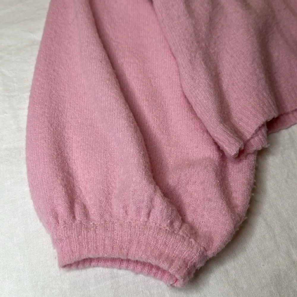 Bubblegum Pink Sweater Size Small - Image 7