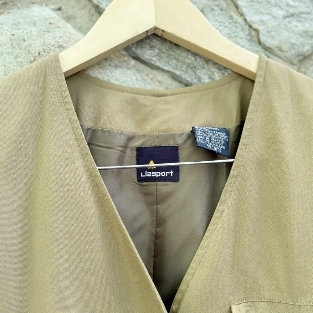 Vintage 90s Safari Vibes Khaki Sleeveless Button-Up Vest with Belt - Image 2