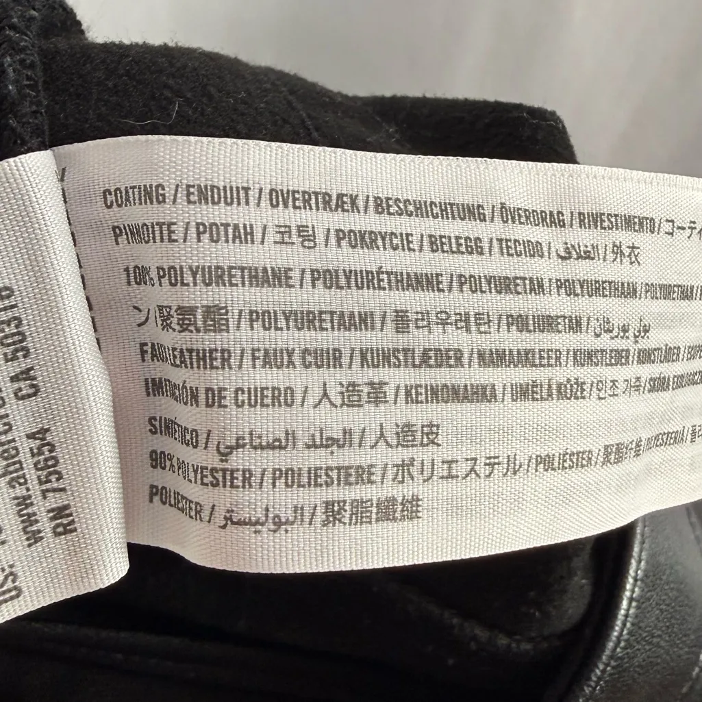 Abercrombie & Fitch The 90's Relaxed Ultra High Rise Faux Leather Pants 4 Short - Image 7