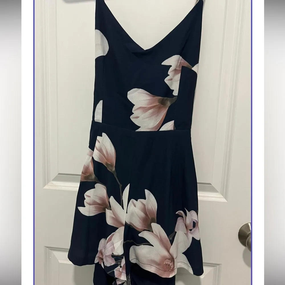 Showpo  floral romper - Image 2