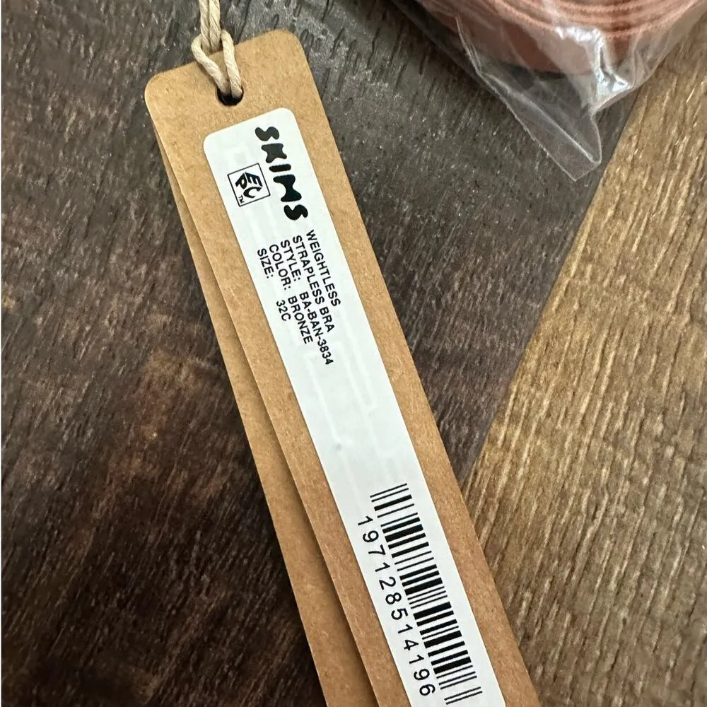 NWT Skims Weightless Strapless Bra Bronze Size 32C - Image 6