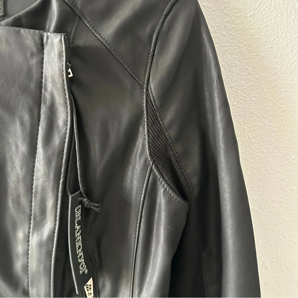 Blank NYC Black Moto Moonlighting Cropped Faux Leather Jacket - Image 7