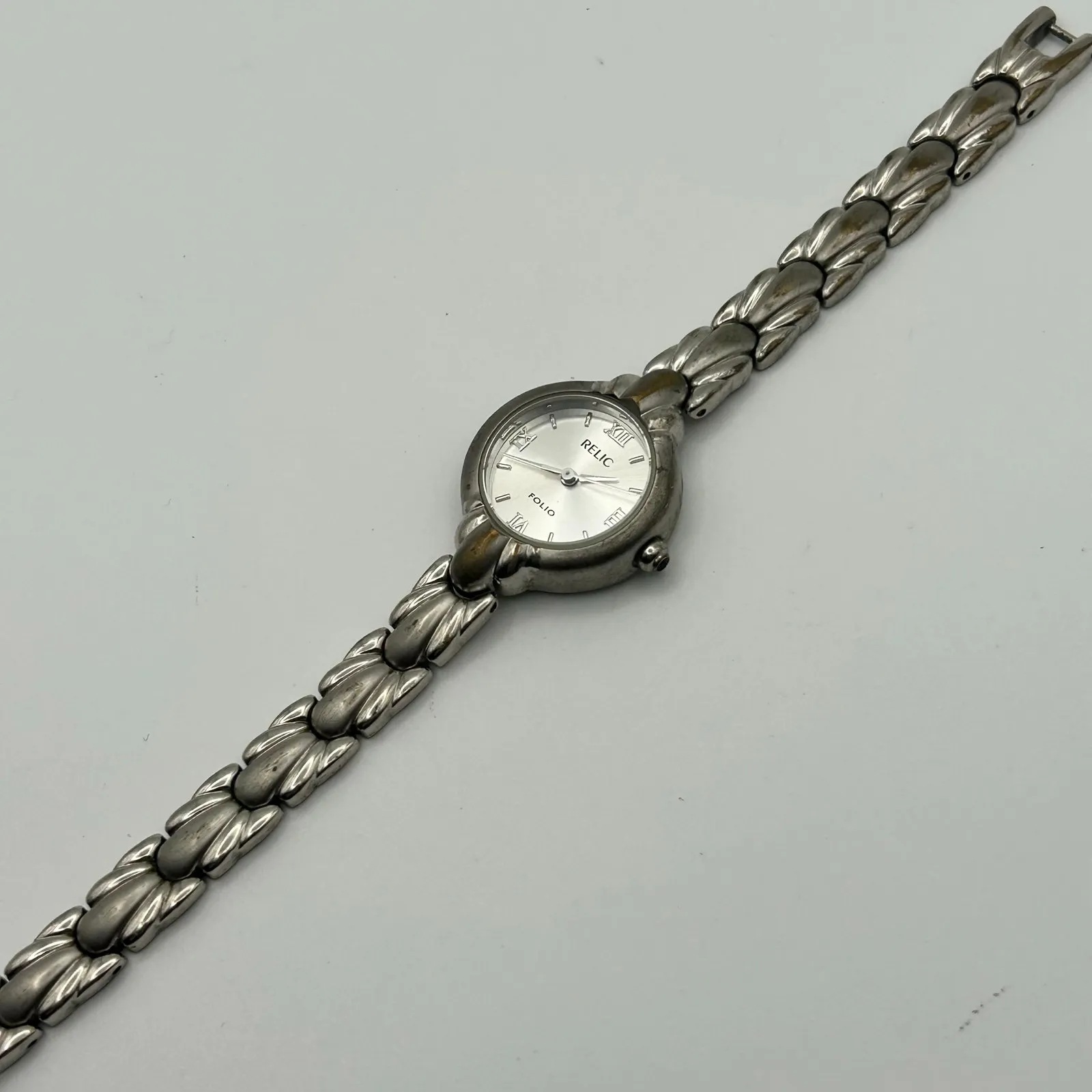 Relic Silver Tone Stainless Steel 30M WR Women’s Watch, 22mm - Image 4