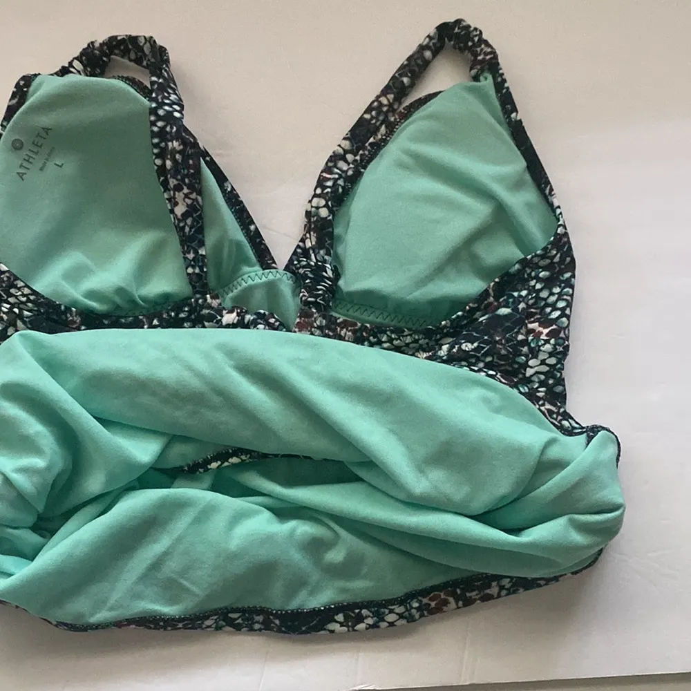 Athleta snake print tie back ruched tankini top, size large - Image 5