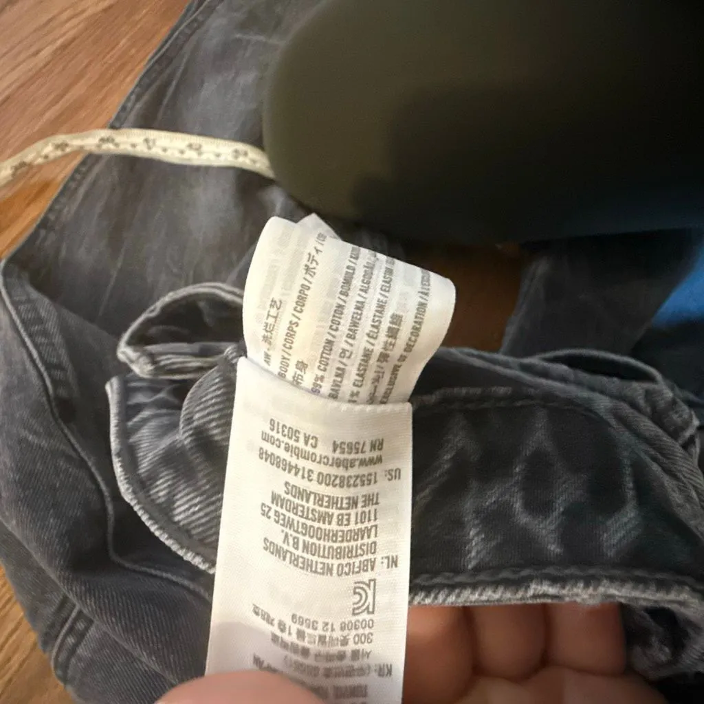 Abercrombie & Fitch curve love huge rise skinny black wash jeans size 28/6 short - Image 6