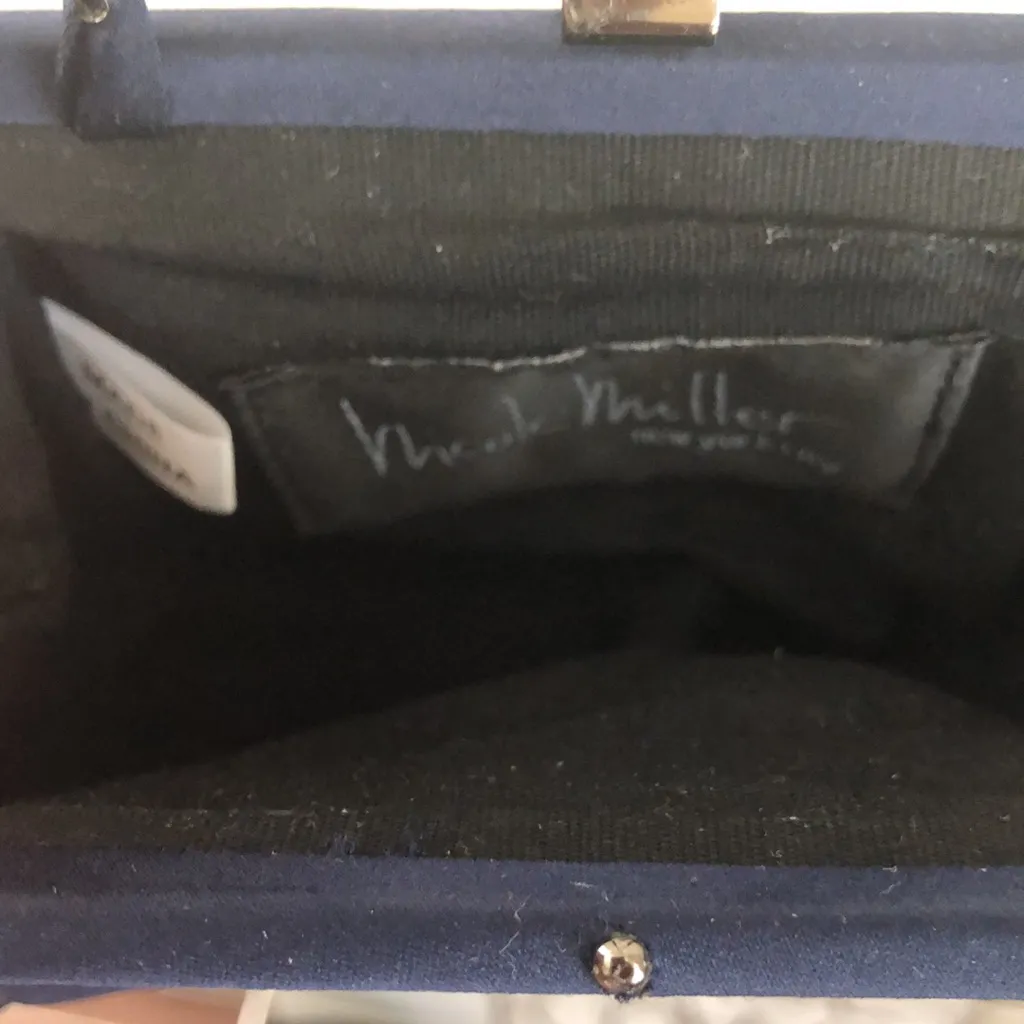 NICOLE MILLER Crossbody Mini Purse. - Image 6