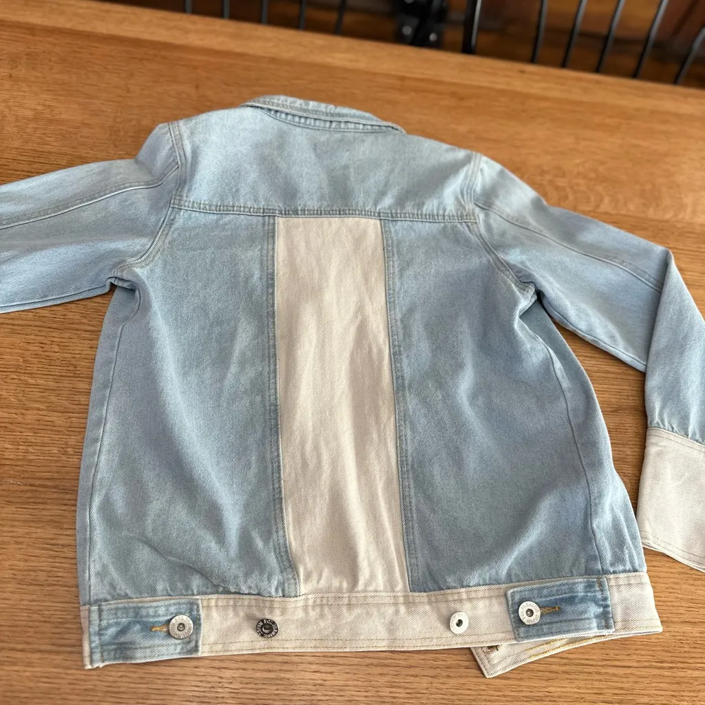 POL EUC Light Two Tone Blue and Cream Denim Jacket Sz S 19” p2p - Image 2