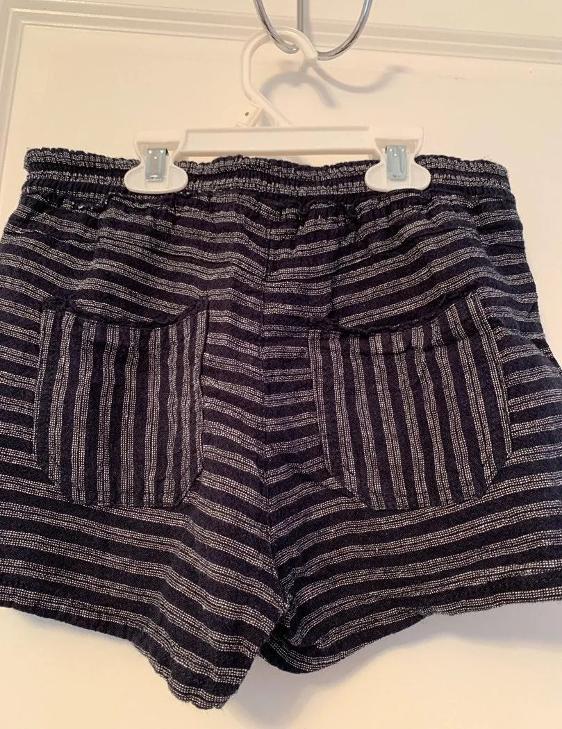 Rewind Shorts Size XS - Image 2