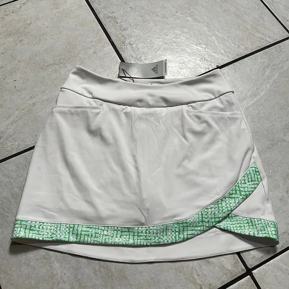 NWT Adidas Women's‎ Ultimate365 Printed Primegreen Golf Skort - Image 2