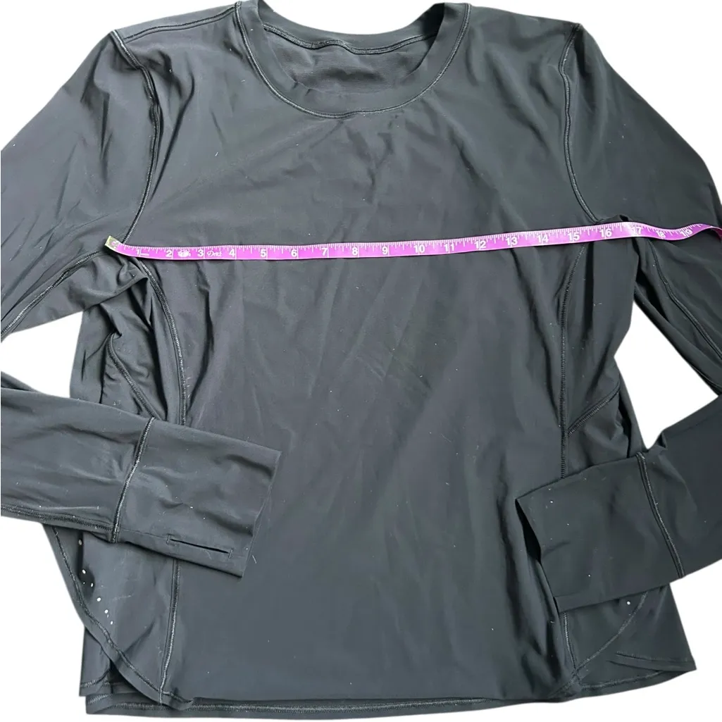 Lululemon  athletica black Long Sleeve Tee Size 10 crossback - Image 3