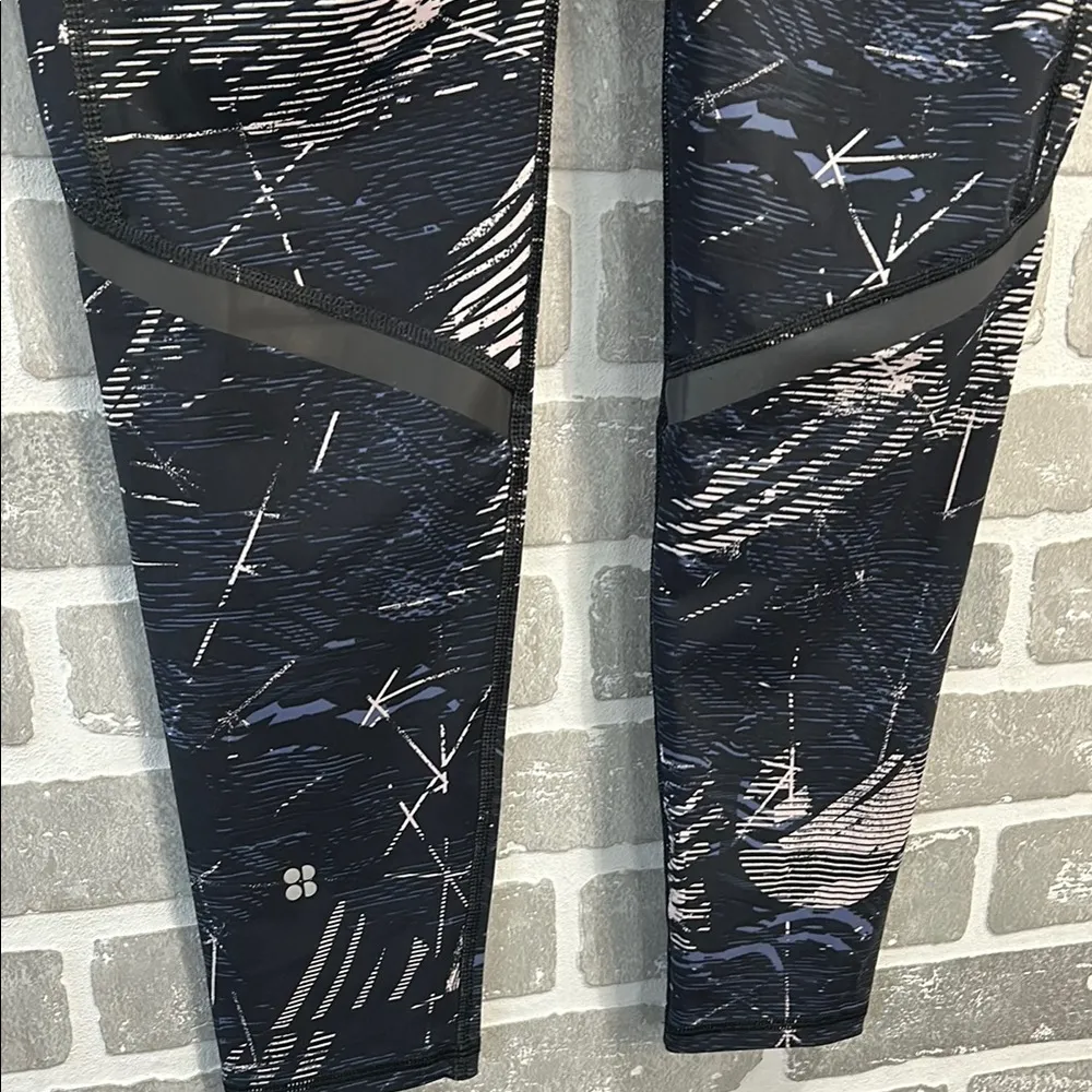 Sweaty Betty Zero Gravity Leggings Full Length Back zip & side pocket Size Large - Image 6