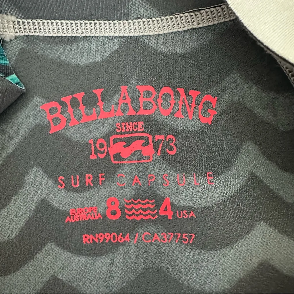 Billabong Women’s Wetsuit Top size 4 & Bottom size 6 Set Like New Surf Swim UV - Image 8