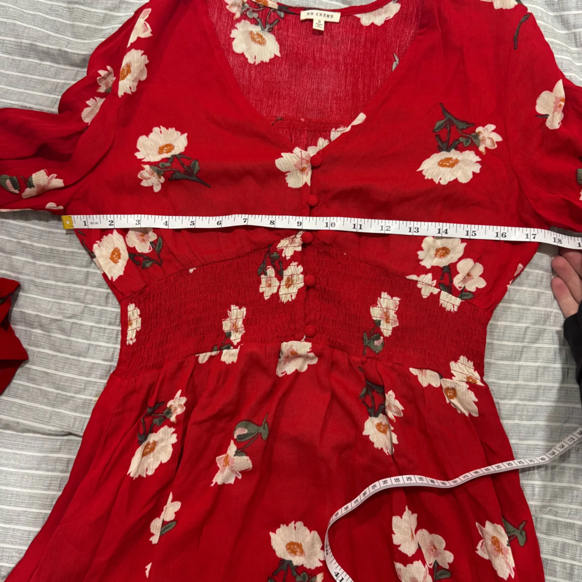 En Creme Red Floral Fit and Flare Dress S - Image 3