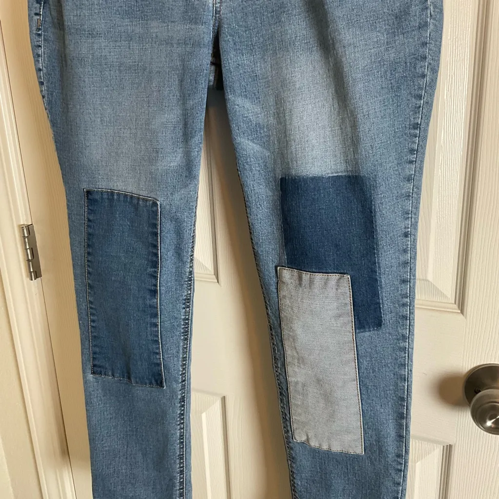 Old Navy Boyfriend Patchwork Skinny Blue Jeans women’s size 10 - Image 5