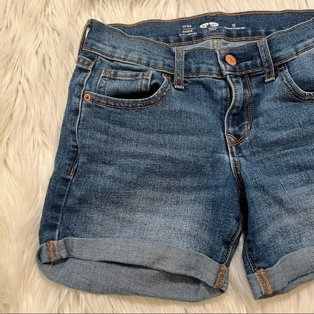 Old Navy Skinny Midi Denim Short Medium Wash - Image 3