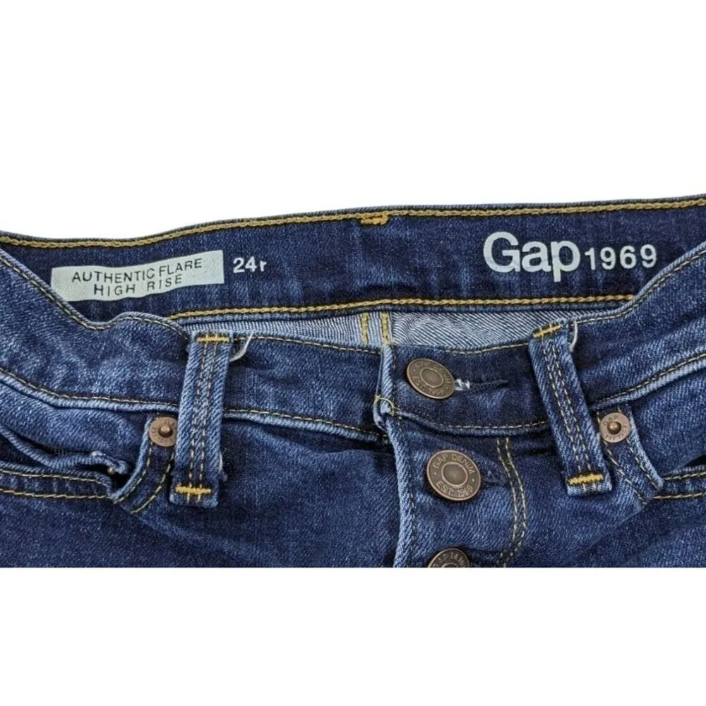 Women's Gap 1969 24R High Rise Jean Shorts 13g - Image 3