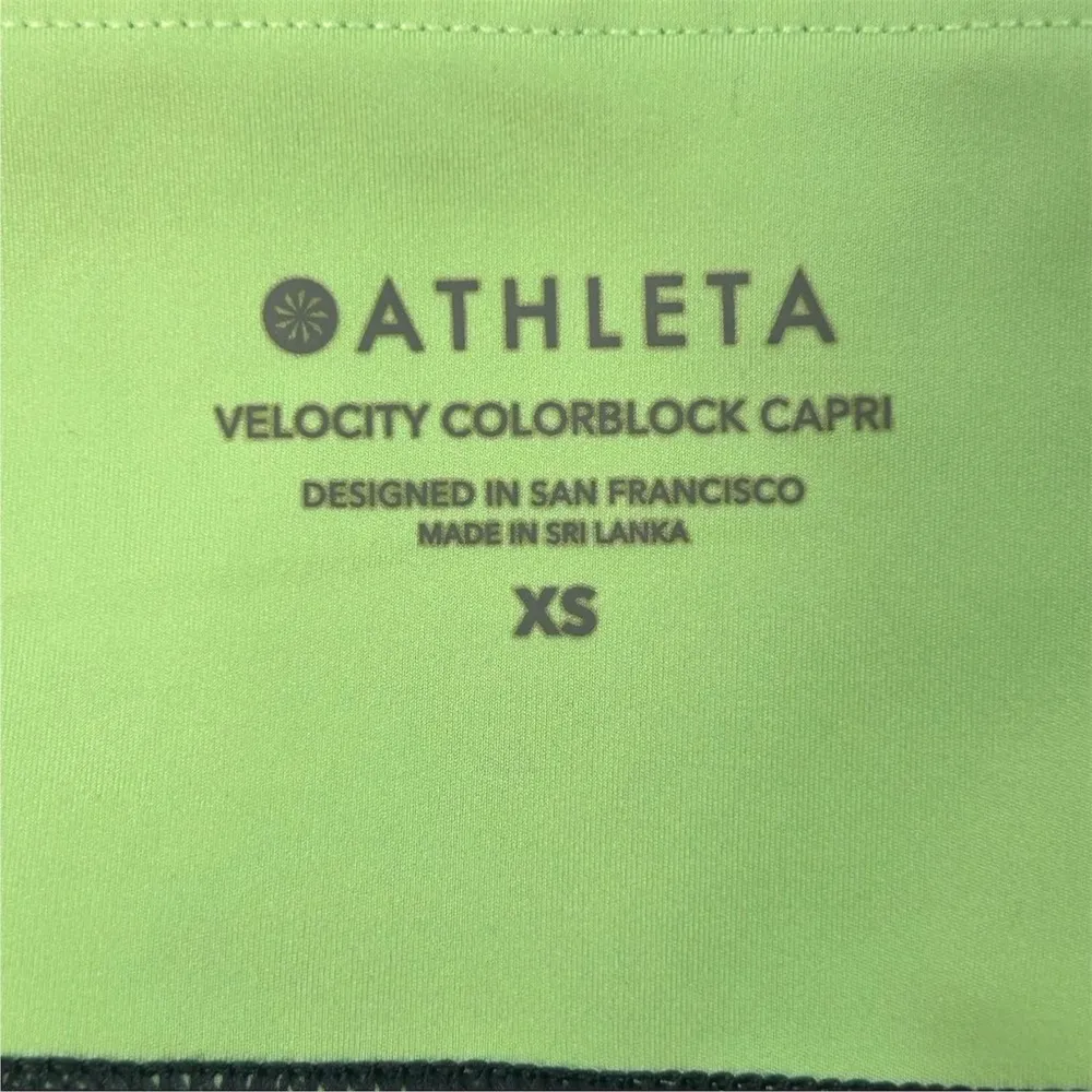 Athleta Women's XS Blue Velocity Colorblock Capri Leggings Yoga Running Fitness - Image 4