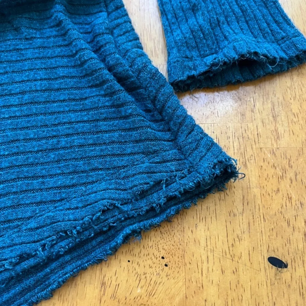 We The Free‎ Ribbed Raw Hem Tunic Casual Top Blue Blouse Mock Neck, Size L - Image 9