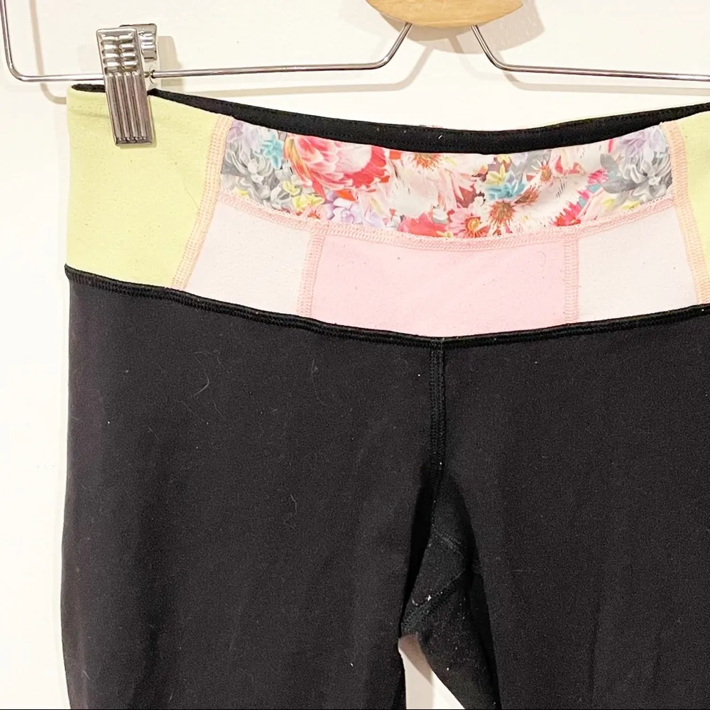 Lululemon 4 Black Reversible Wunder Under Crop Leggings Flowabynga Yellow Coral - Image 2