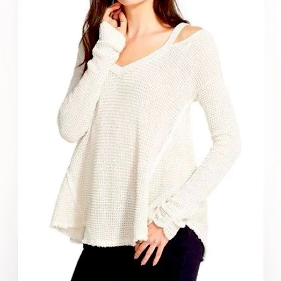 Free People Honeycomb Knit Cold-Shoulder Hi-Low Sweater Size Large - Image 4