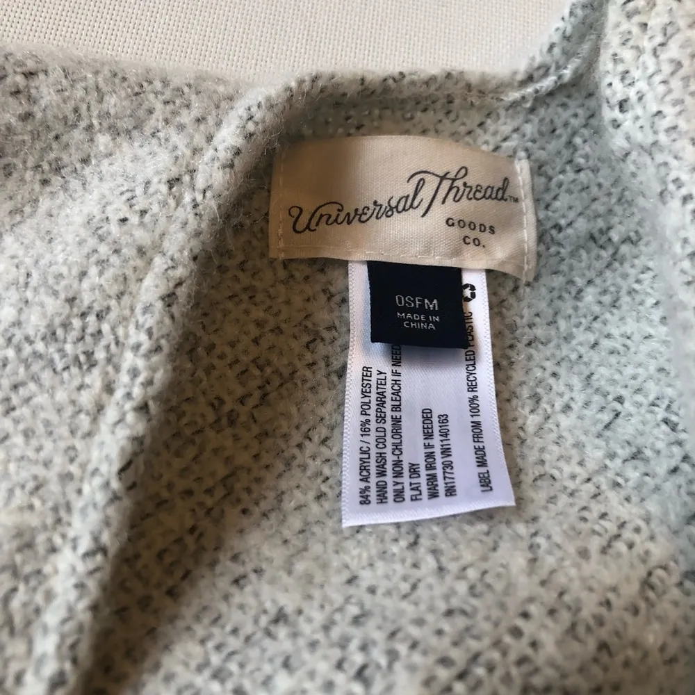 Universal Thread Cape Cardigan Scarf Sweater - Image 8