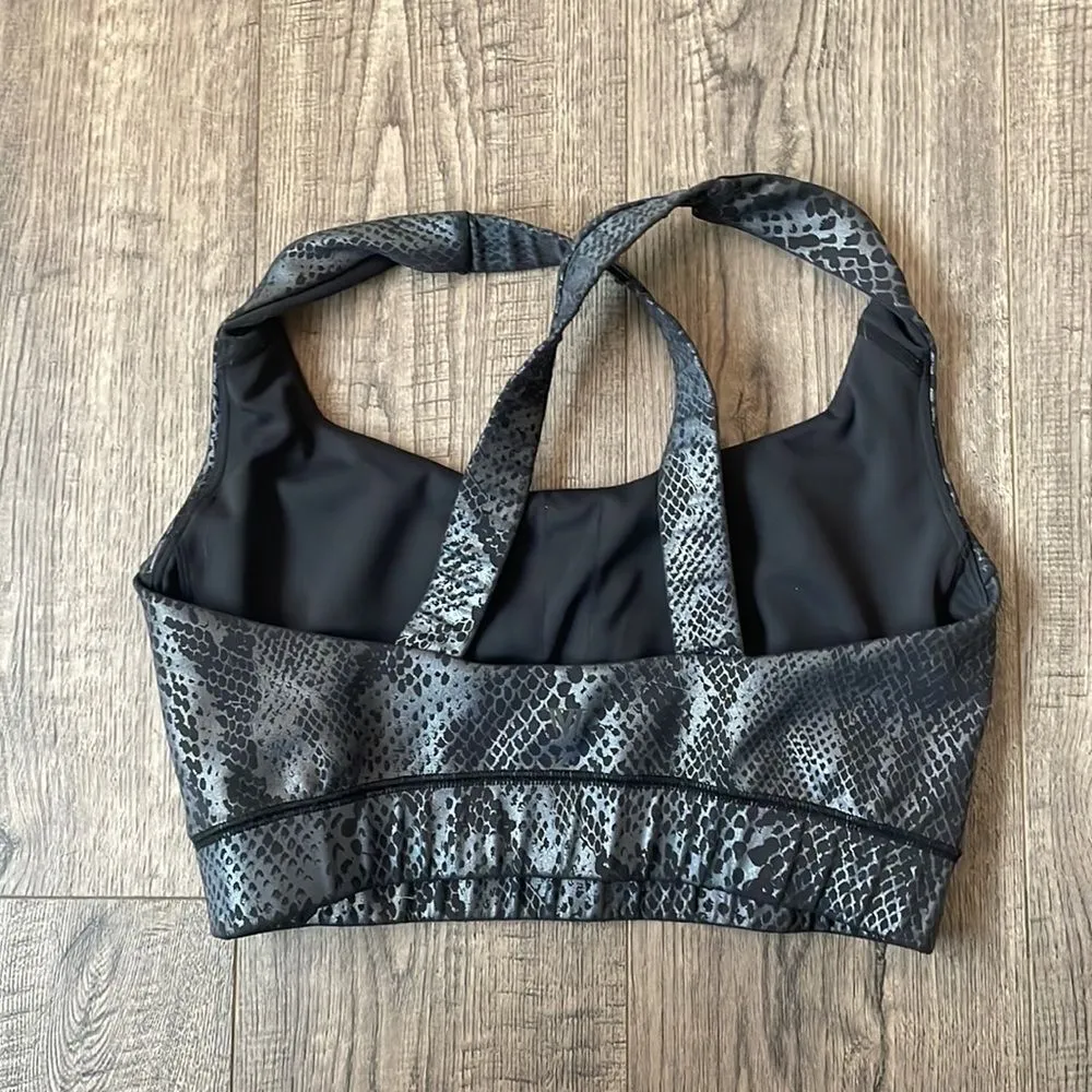 IVL Collective Metallic Snakeskin Stay in Place Sports Bra Size 10 - Image 4