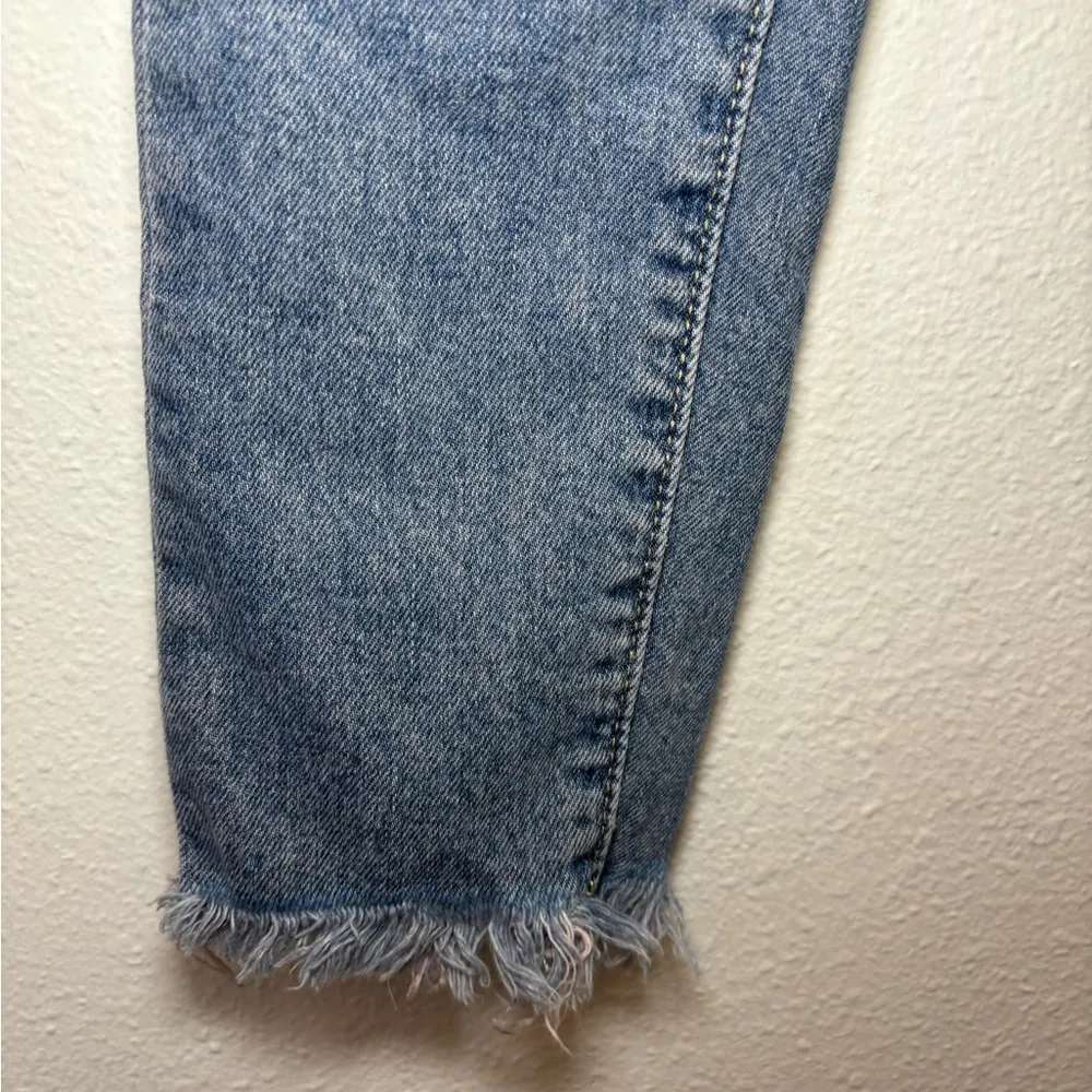 Levi's Wedgie Skinny‎ 24 Denim Medium Wash High Waisted Jeans Raw Hem Button Fly - Image 8