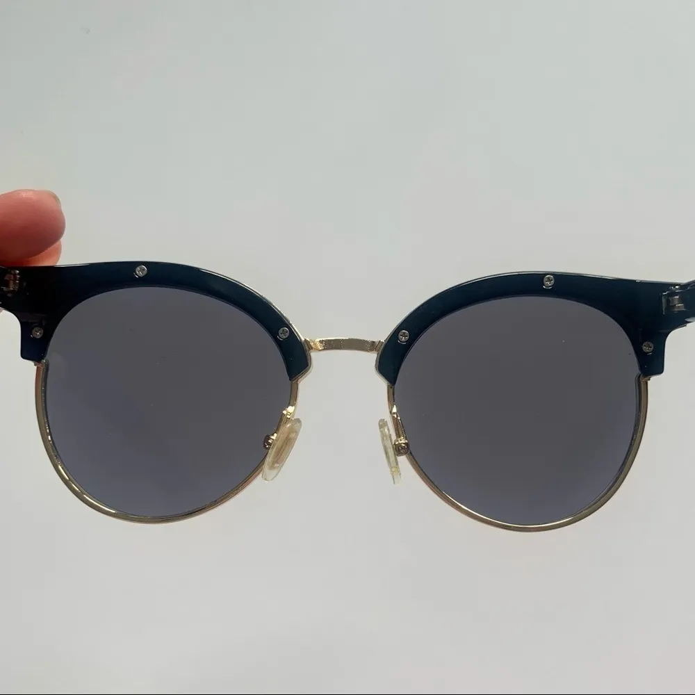 💸SOJOS Cateye Sunglasses Oversized Mirrored Lens💸 - Image 5