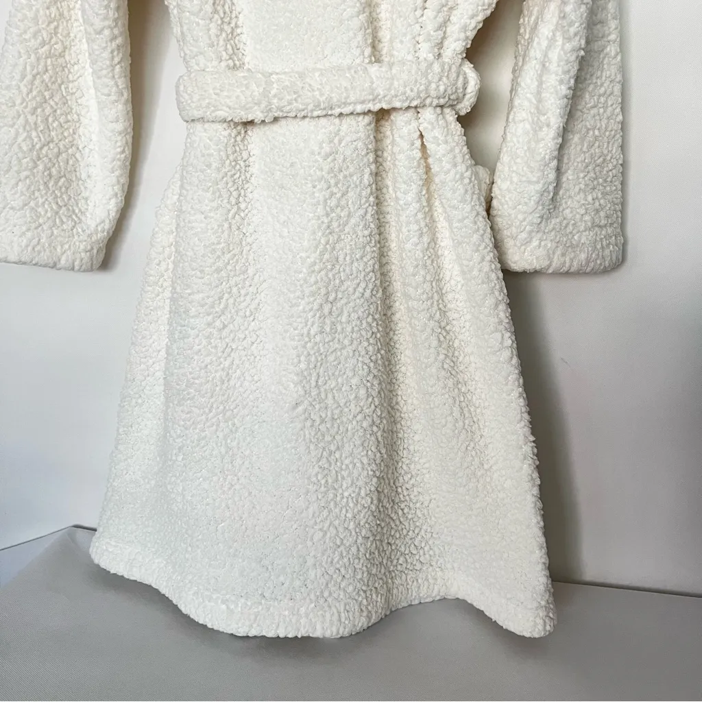 Ulta Beauty Sherpa Fleece Cozy Beige Robe Size L/XL With Pocket Removable Belt - Image 7